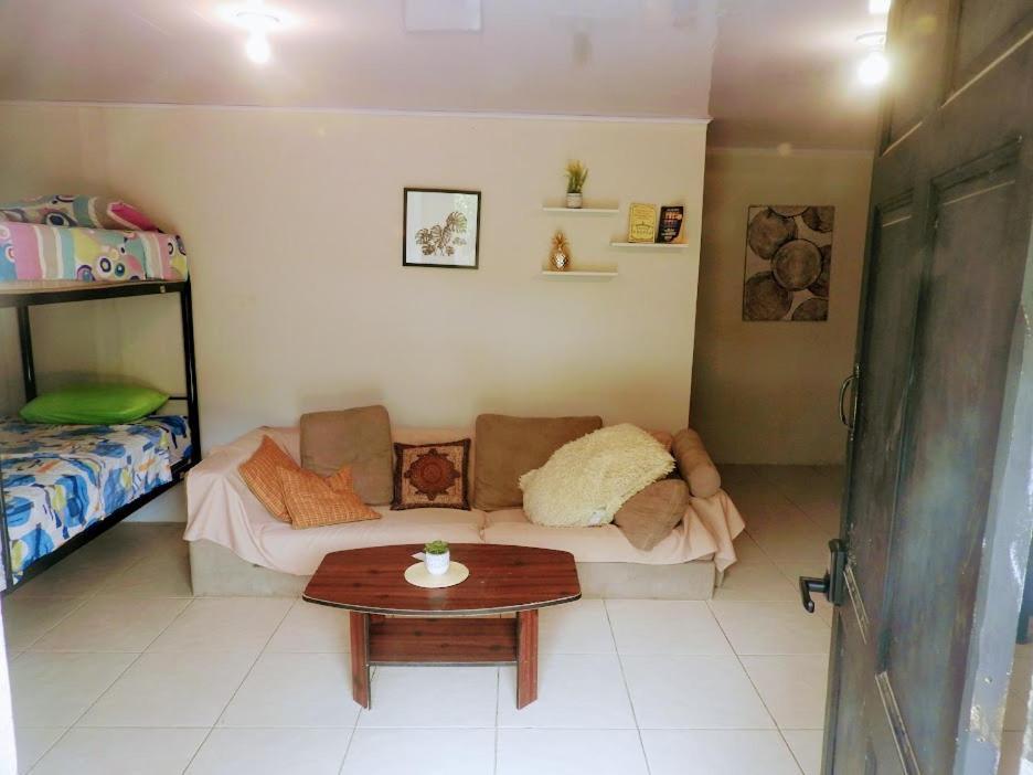 Hostel The Backside House Tamarindo Exterior foto